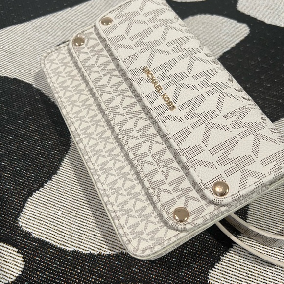 SOLD! - Picture 6 of 8